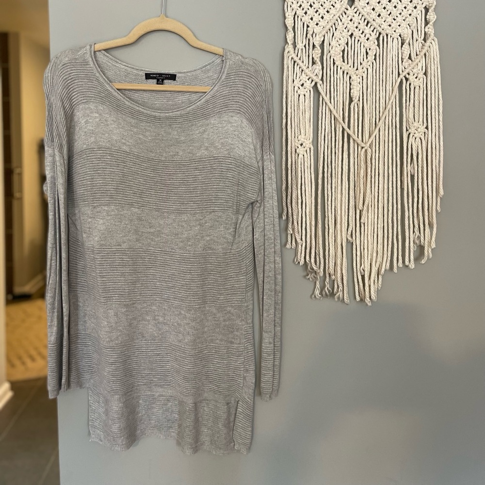 Grey sweater